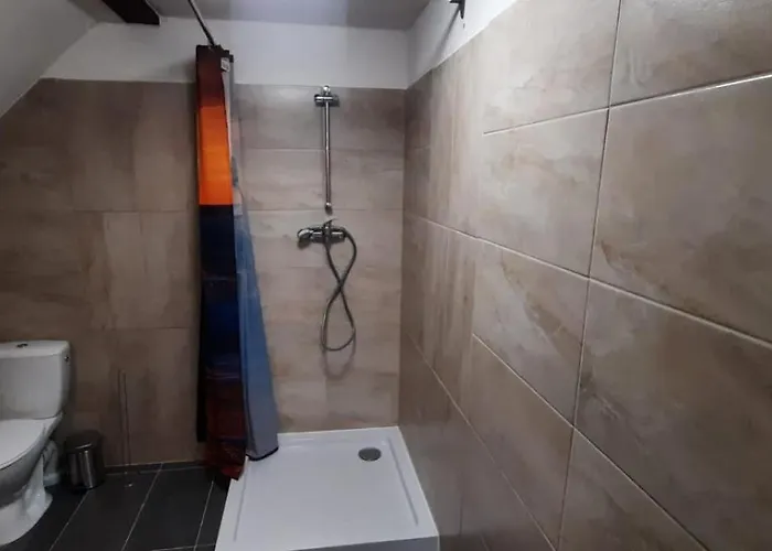 V Soukromí Honeli Quarto em Acomodações Particulares *